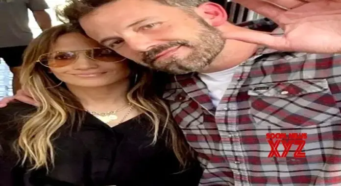 Ben Affleck, JLo have a tense moment before they kiss and make up