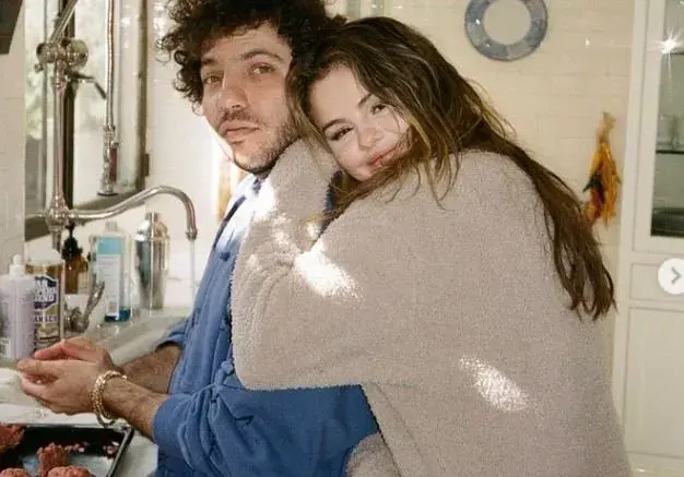 Selena Gomez shares loved up pictures with boyfriend Benny Blanco