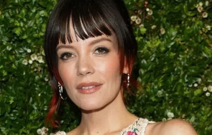 Lily Allen joins adults-only subscription website to post pictures of her feet